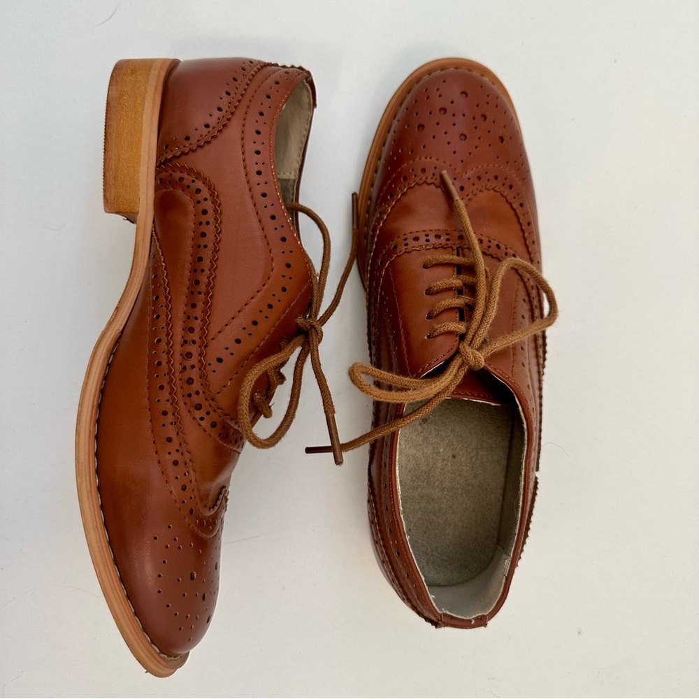 Women’s brown oxfords